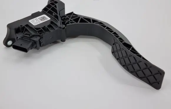 Audi A5 Accelerator throttle pedal 8W1723523B