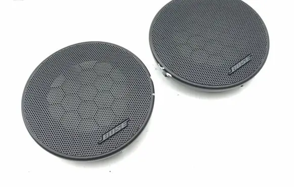 Maserati Quattroporte Front door speaker cover trim 