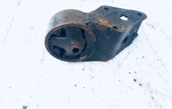 Nissan Almera Engine mount bracket 112110m005