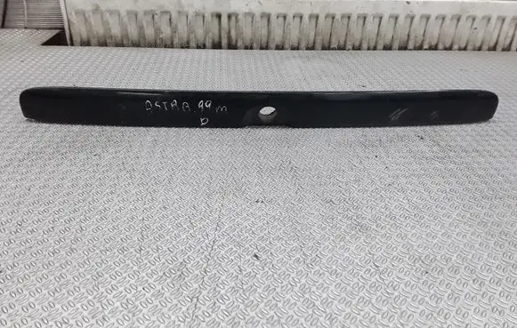 Opel Astra G Tailgate/boot lid lock trim 8062860 90521513