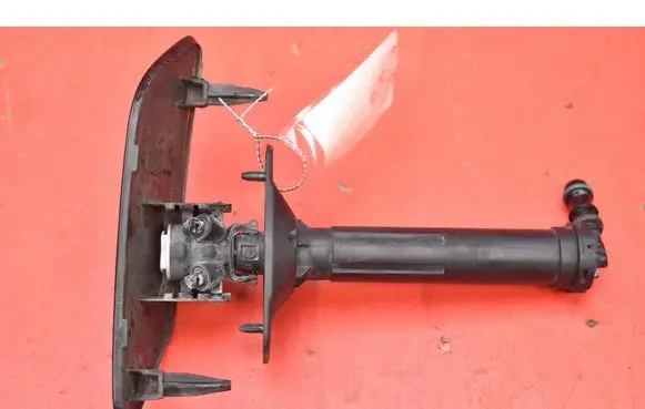 Windshield washer spray nozzle