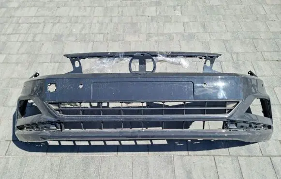 Volkswagen Polo VI Front bumper