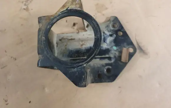 Volkswagen Golf III Engine cover (trim) 021121079B