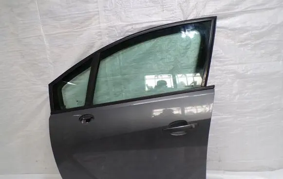 Opel Meriva B Front door