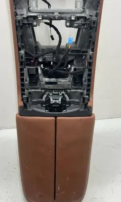 BMW 7 G11 G12 Center console 105847704C