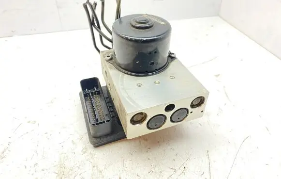 Mercedes-Benz C W203 ABS Pump A2095452532 00002128C1 10092515363