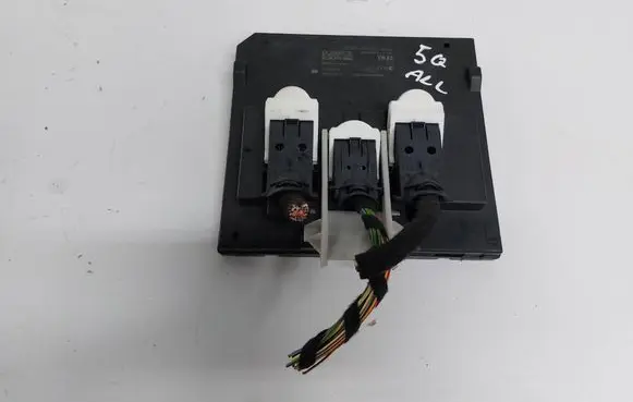 Skoda Octavia Mk3 (5E) Comfort/convenience module 5Q0937084AC 5WK50791E BCMPQ37H