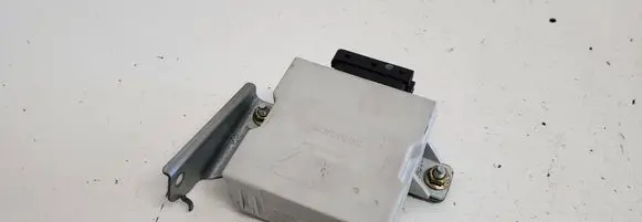Toyota Corolla Verso E121 Window wiper relay 150696 200206S30