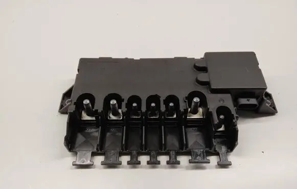 Mercedes-Benz C W206 Fuse module A2235403115