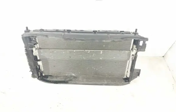 Chevrolet Tahoe Radiator set 86778034 84252892 87823302