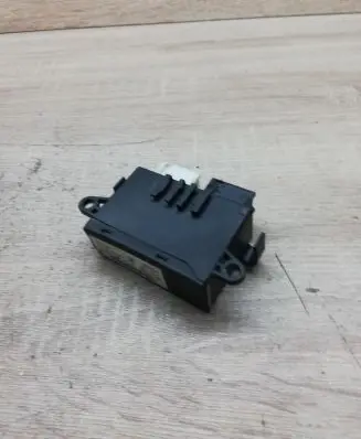 BMW 3 E46 Wing mirror control module 6916054 05021815