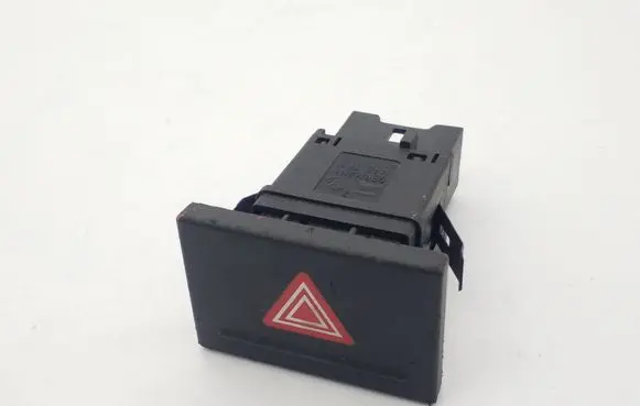 Volkswagen Touareg I Hazard light switch 7L6953235