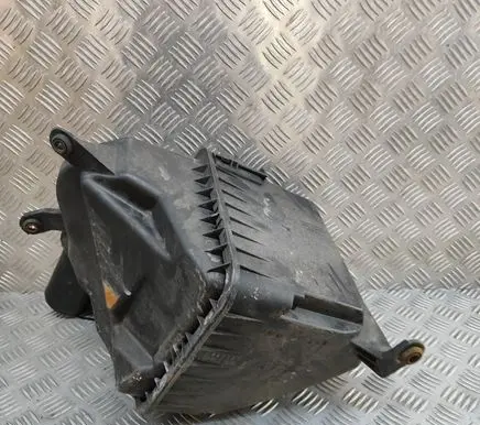 Lexus GS 300 400 430 Air filter box 1770046320 2220420010