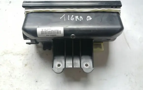 Opel Tigra B Passenger airbag 13188043
