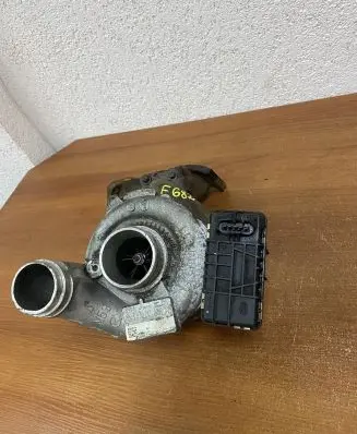 Mercedes-Benz E A207 Turbo A6420901480 E682