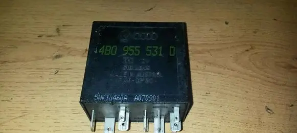 Audi A4 S4 B5 8D Other relay 4b0955531d