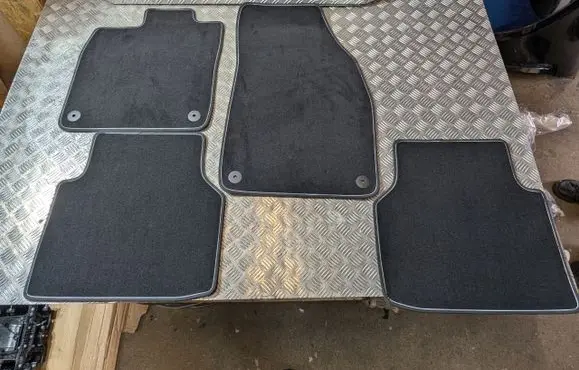 Skoda Enyaq iV Car floor mat set 