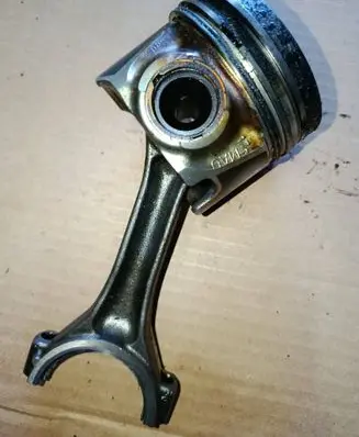 Volkswagen Transporter - Caravelle T5 Piston MAO