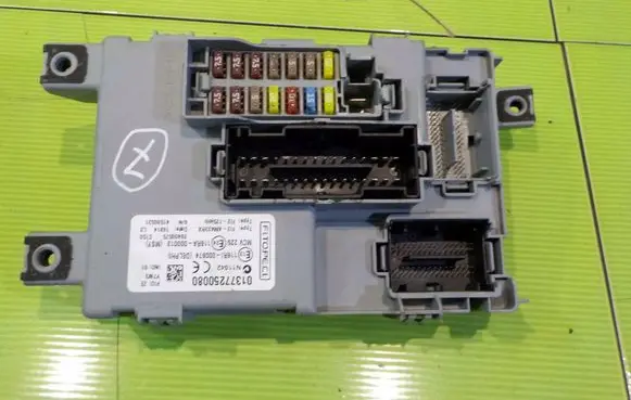 Peugeot Bipper Fuse box set 01377250080 11AB23