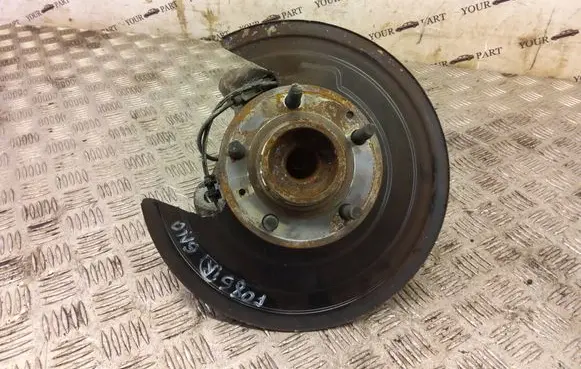 Opel Insignia B Rear wheel hub spindle/knuckle 22949387