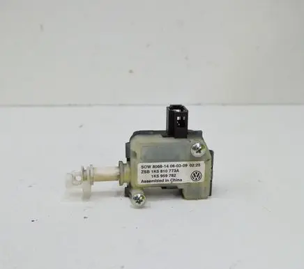 Volkswagen Jetta VI Fuel tank cap lock 1K5810773A 1K5959782