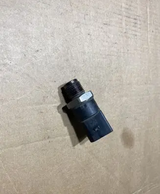 Fuel pressure sensor