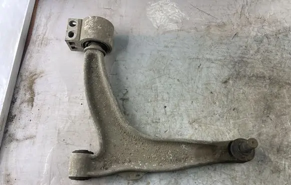 Opel Signum Front lower control arm/wishbone