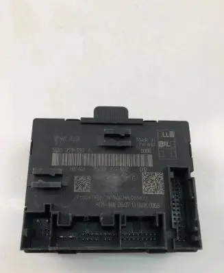 Volkswagen Golf VII Other control units/modules 5Q0959592A