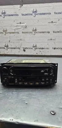 Chrysler 300M Radio/CD/DVD/GPS head unit P05064385AF