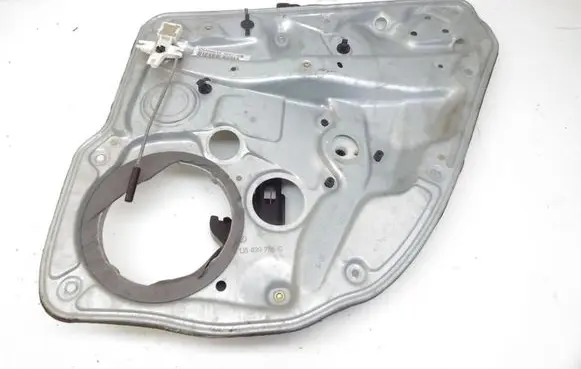 Volkswagen Golf IV Rear window lifting mechanism without motor 1J5839756C