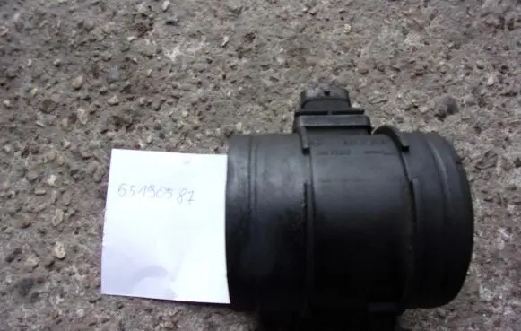 Alfa Romeo 159 Mass air flow meter 55190587