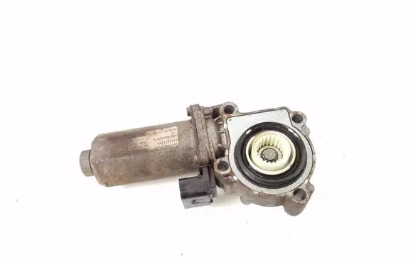 BMW X3 E83 Gearbox-reducer motor 7566250