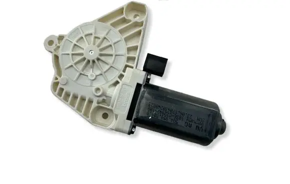 Volkswagen Arteon Front door window regulator motor 5Q4959801B