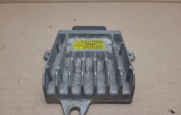 Mazda 5 Gearbox control unit/module L32E189E1C