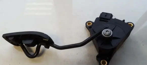 Nissan Note (E11) Accelerator throttle pedal 18002ax605