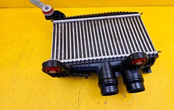 Peugeot 3008 III Coolant radiator 365804438 365804253