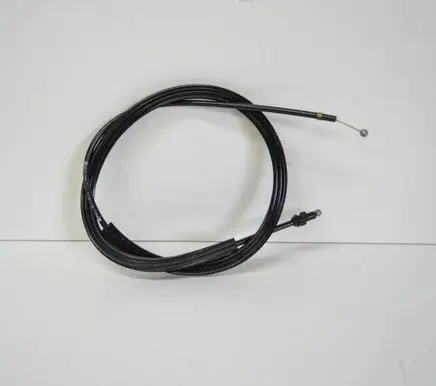 Volkswagen Jetta VII Engine bonnet/hood lock release cable 