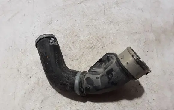 Volvo XC60 Intercooler hose/pipe 31422062