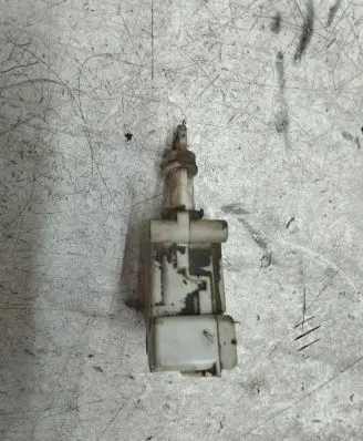 Volkswagen PASSAT B5 Central locking motor 