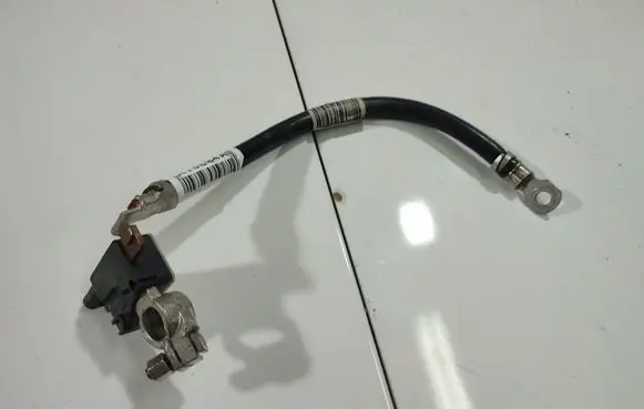 Audi A5 8T 8F Positive cable (battery) 0199000031
