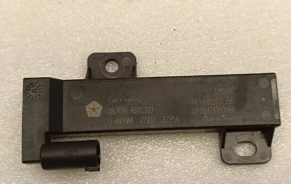 Chrysler Pacifica Aerial antenna amplifier 68051315AB 04749301AB 2788287250
