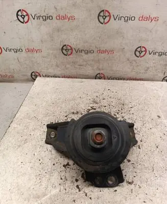 Hyundai Santa Fe Engine mount bracket