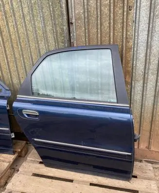 Volvo S80 Rear door