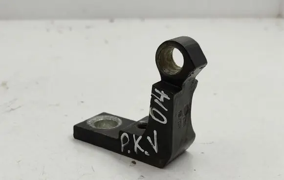 Audi Q7 4L Front door upper hinge