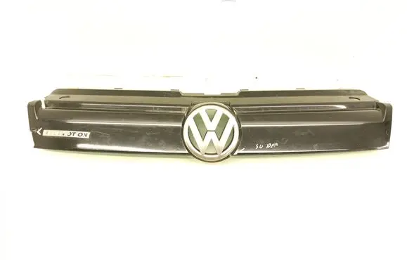 Volkswagen Polo V 6R Front bumper upper radiator grill 6R0853653E