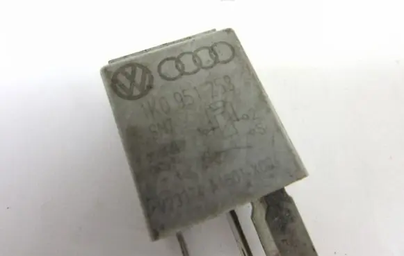 Volkswagen Transporter - Caravelle T5 Other relay 1K0951253