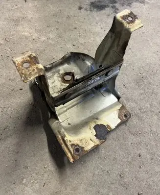 Mitsubishi Pajero Pinin Battery tray 