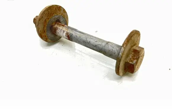 Skoda Octavia Mk2 (1Z) Rear suspension camber bolt 000232