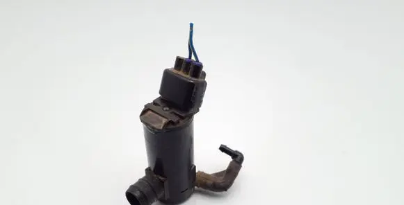Toyota RAV 4 (XA20) Windscreen/windshield washer pump 8533033020 0602103860