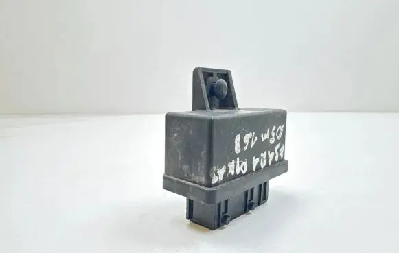 Citroen Xsara Picasso Fuel injection pump control unit/module 240107